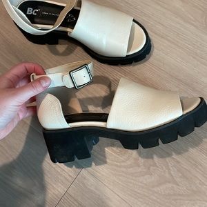 Brand new super cute white chunky sandals! As seen on Outer Banks